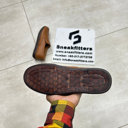 Clarks Shoes - D8 - Brown