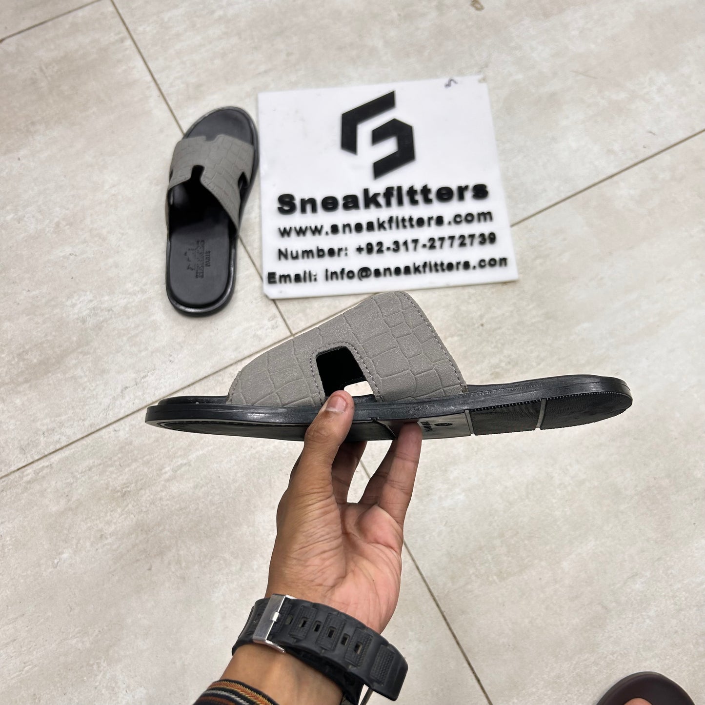 H Izmir Sandals (Slides)  - Gray