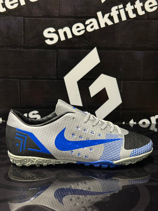 NKE - Football Boots - Silver With Blue