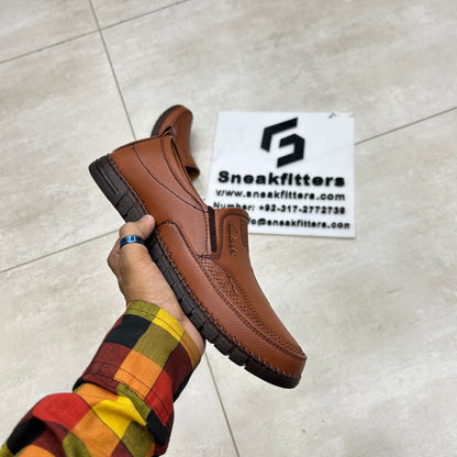 Clarks Shoes - D5 - Brown