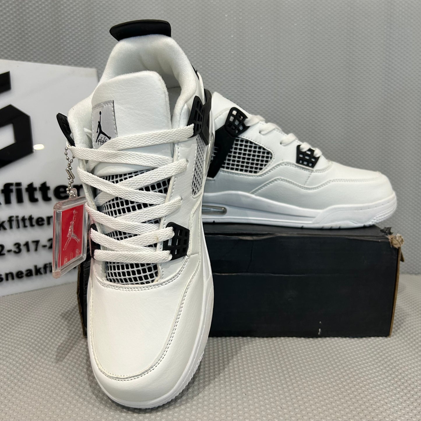 AR JDN 4 - Retro -   White with Black