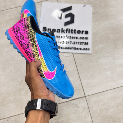 Football - NK Voavini Fly - Gripper - Blue with Pink