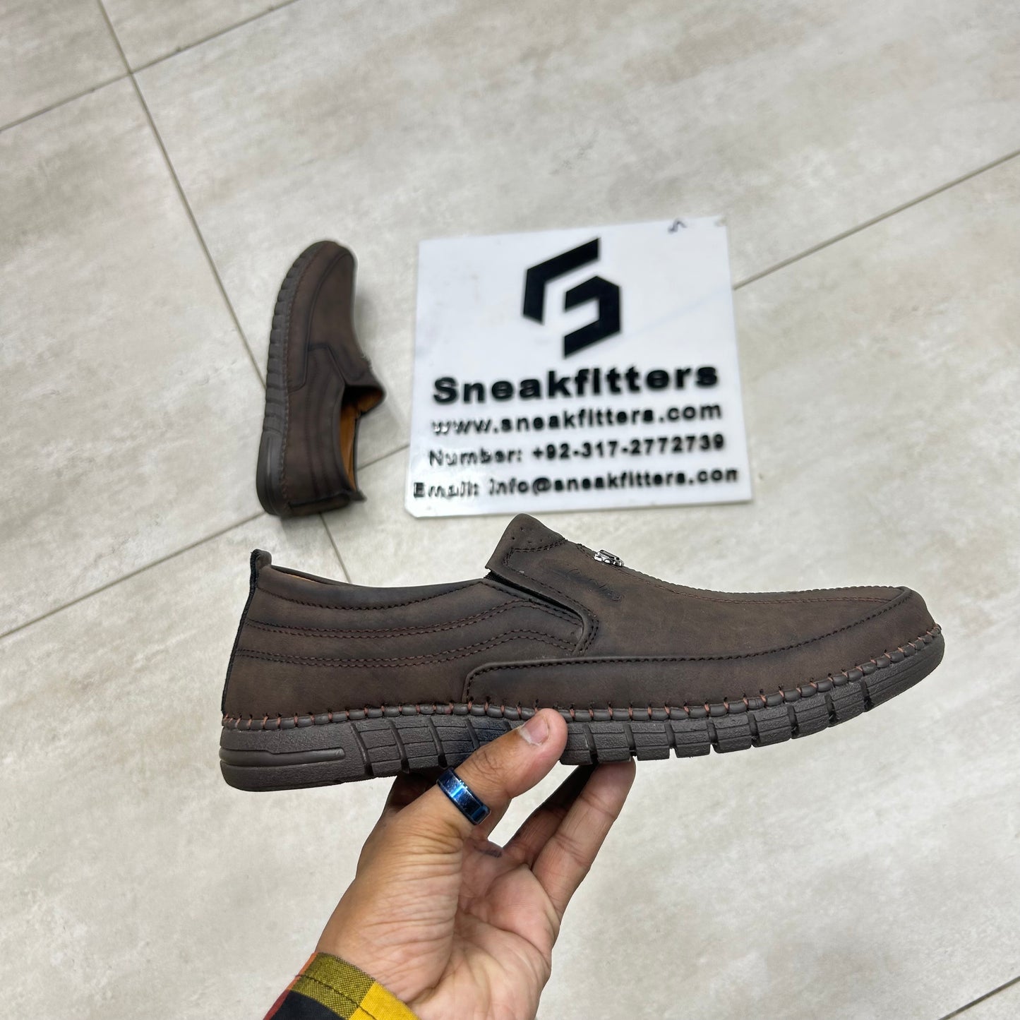 Clarks Shoes - D7 - Brown