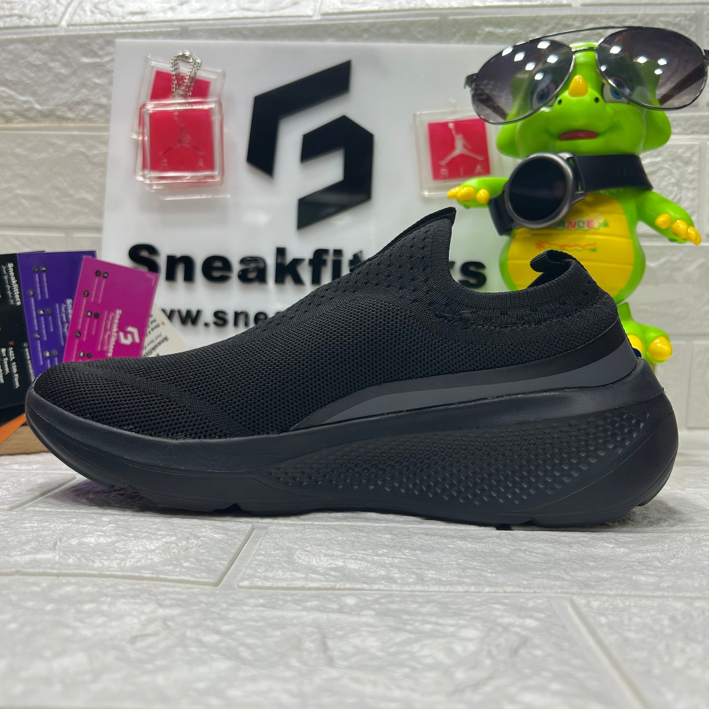 Skecher - Ultra Go - Upraise - All Black