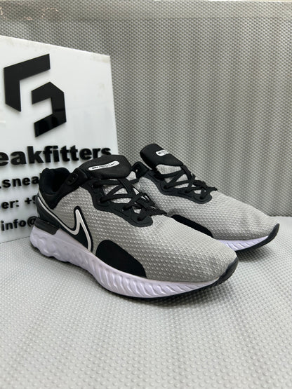 NKE - React Miler 3 - Gray Black