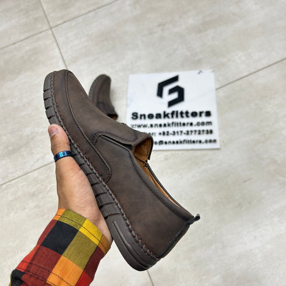 Clarks Shoes - D7 - Brown