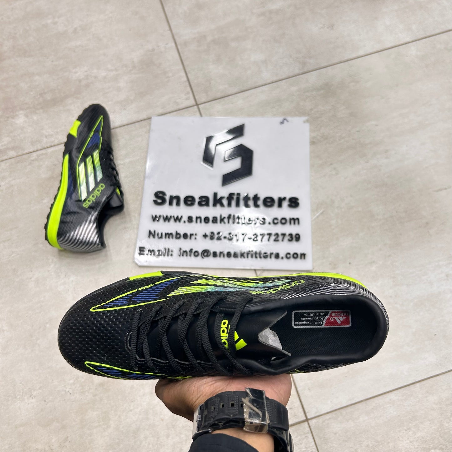 Football - Adid Gripper - Black with Green