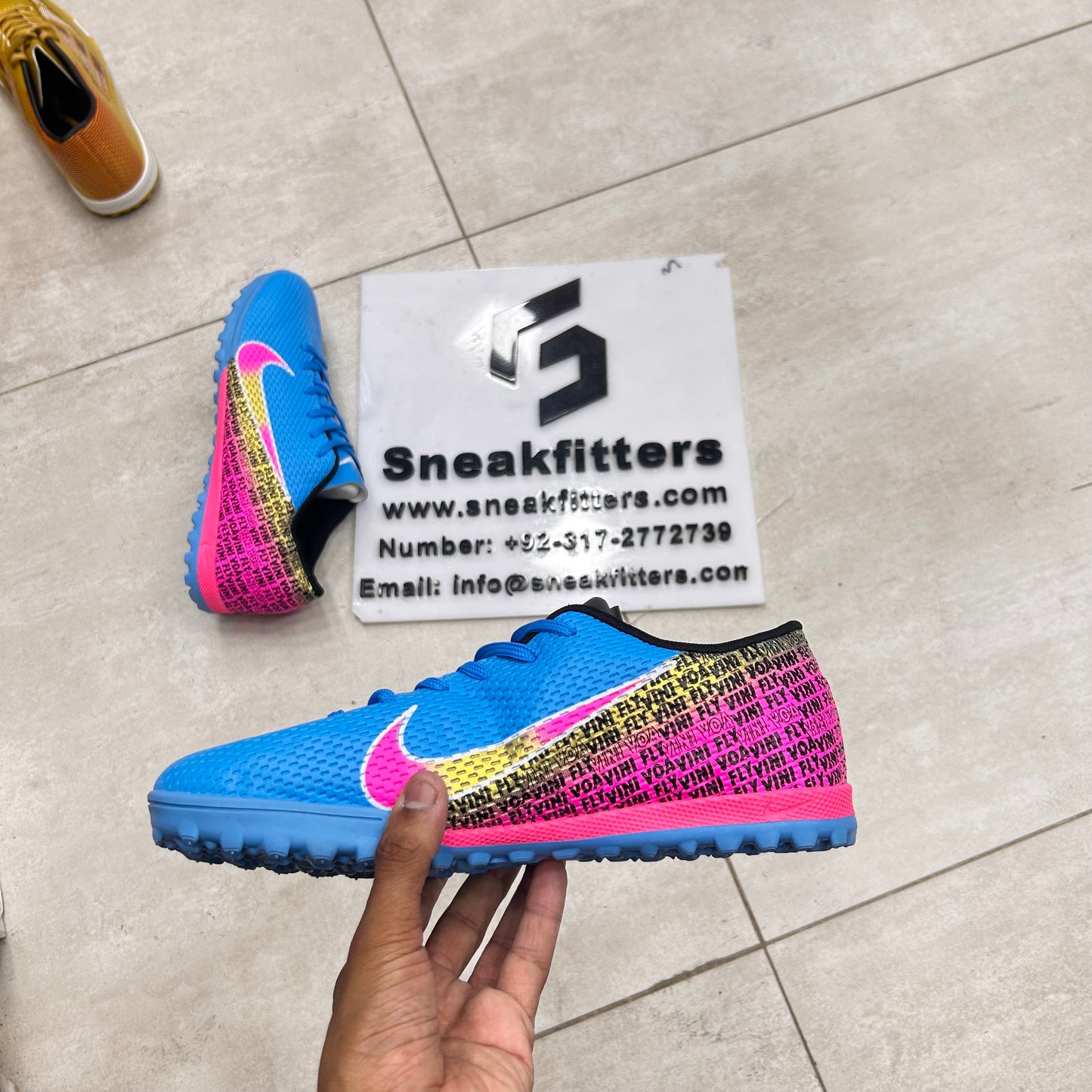 Football - NK Voavini Fly - Gripper - Blue with Pink