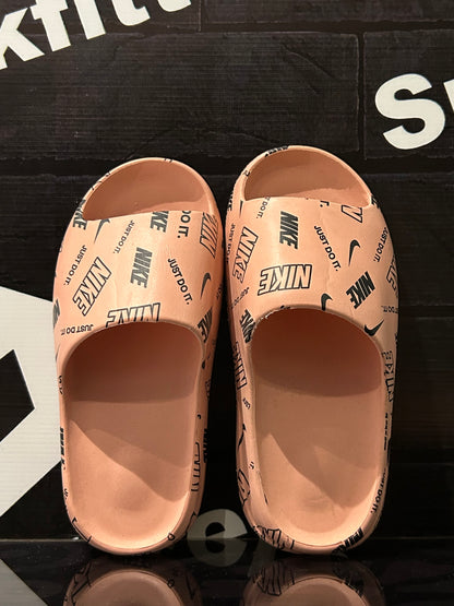 NKE - D5 - Slides - Peach