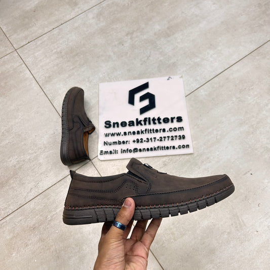 Clarks Shoes - D10 - Brown
