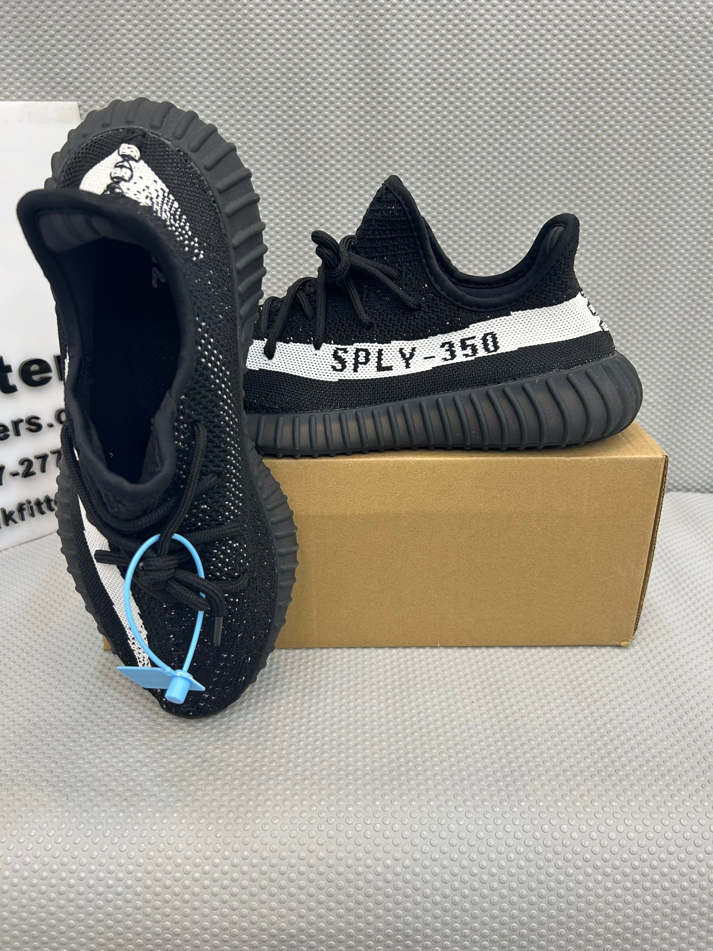 AD - Yeezy365 - Black White