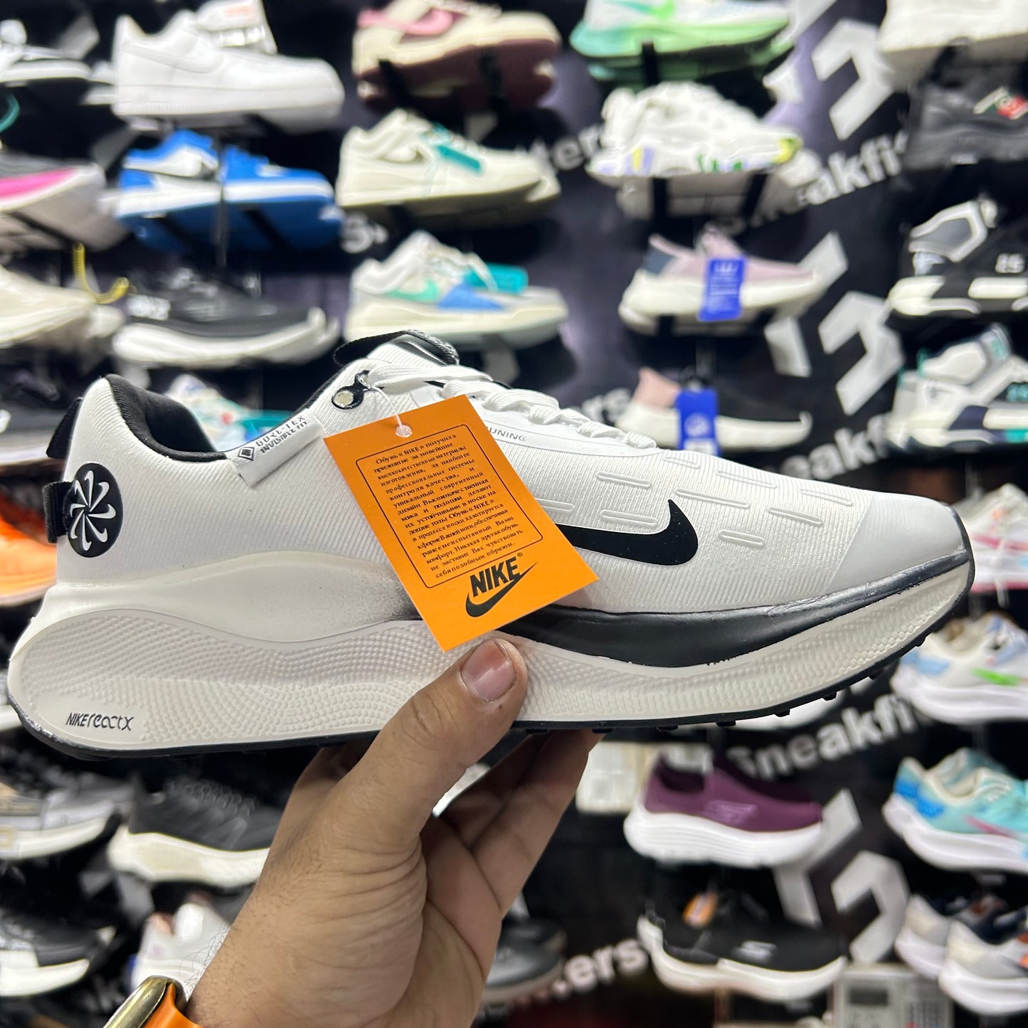 NK - Gore Tex - White