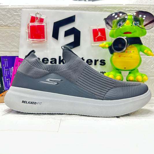 Skecher - Relaxed Fix - Gray White