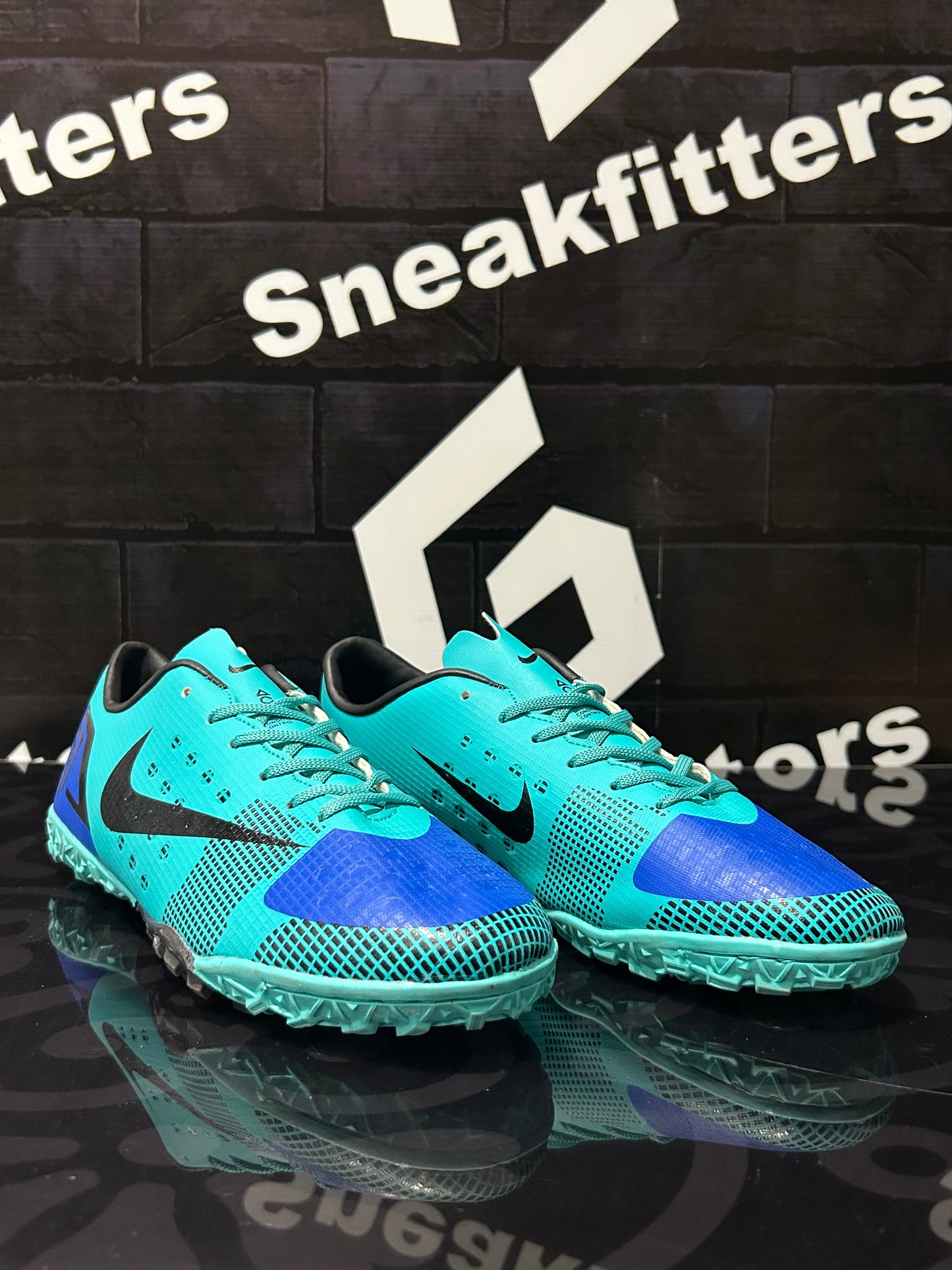 NKE - Football Boots - Green with Blue