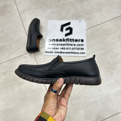 Clarks Shoes - D4 - Black
