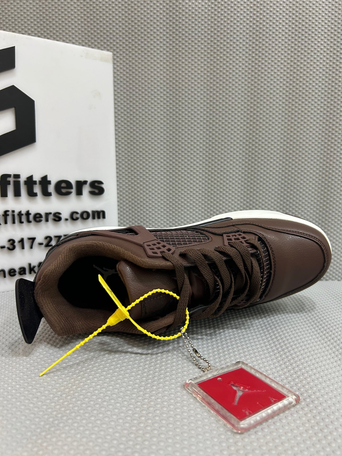 AR JDN 4 - Retro -  (WS) - Brown