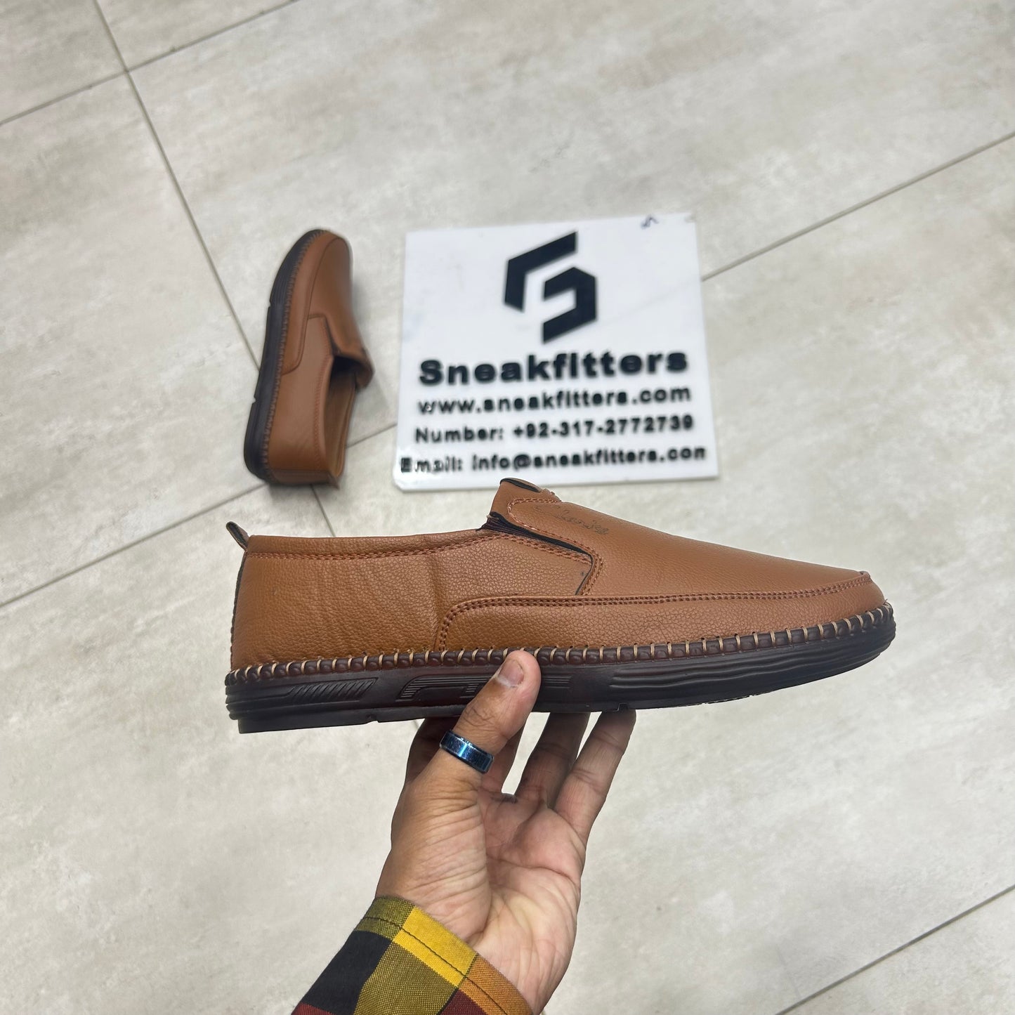Clarks Shoes - D8 - Brown