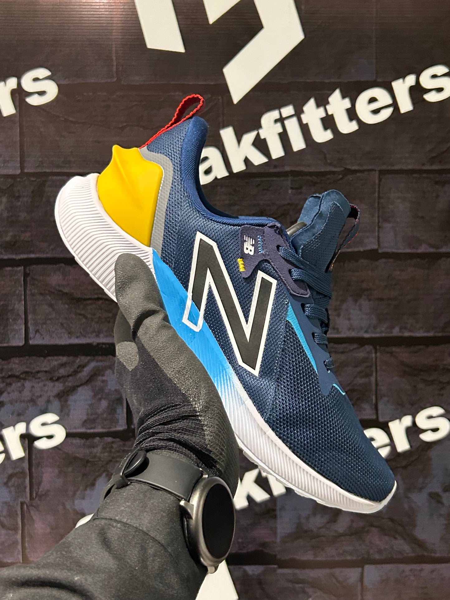 NB - Fuelcgell - Blue Yellow