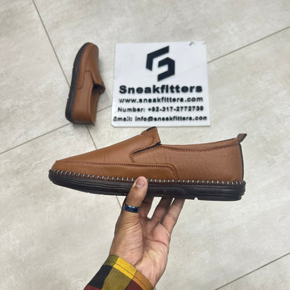 Clarks Shoes - D8 - Brown