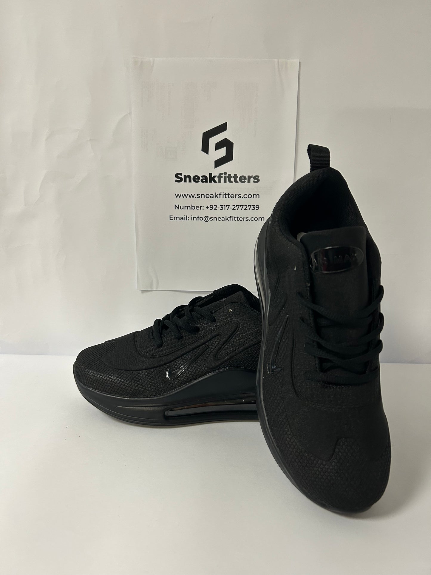 NKE Air Max 720 - All Black 2.0