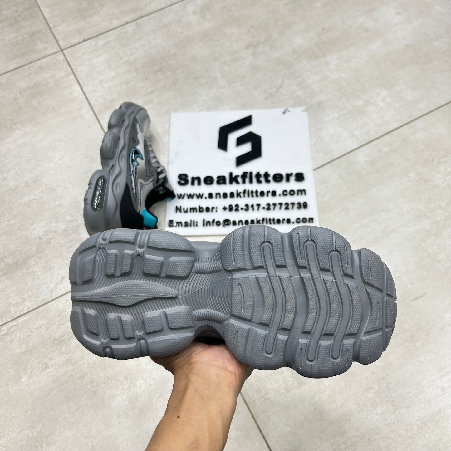 Fashion -  Beutlet Sport - Gray