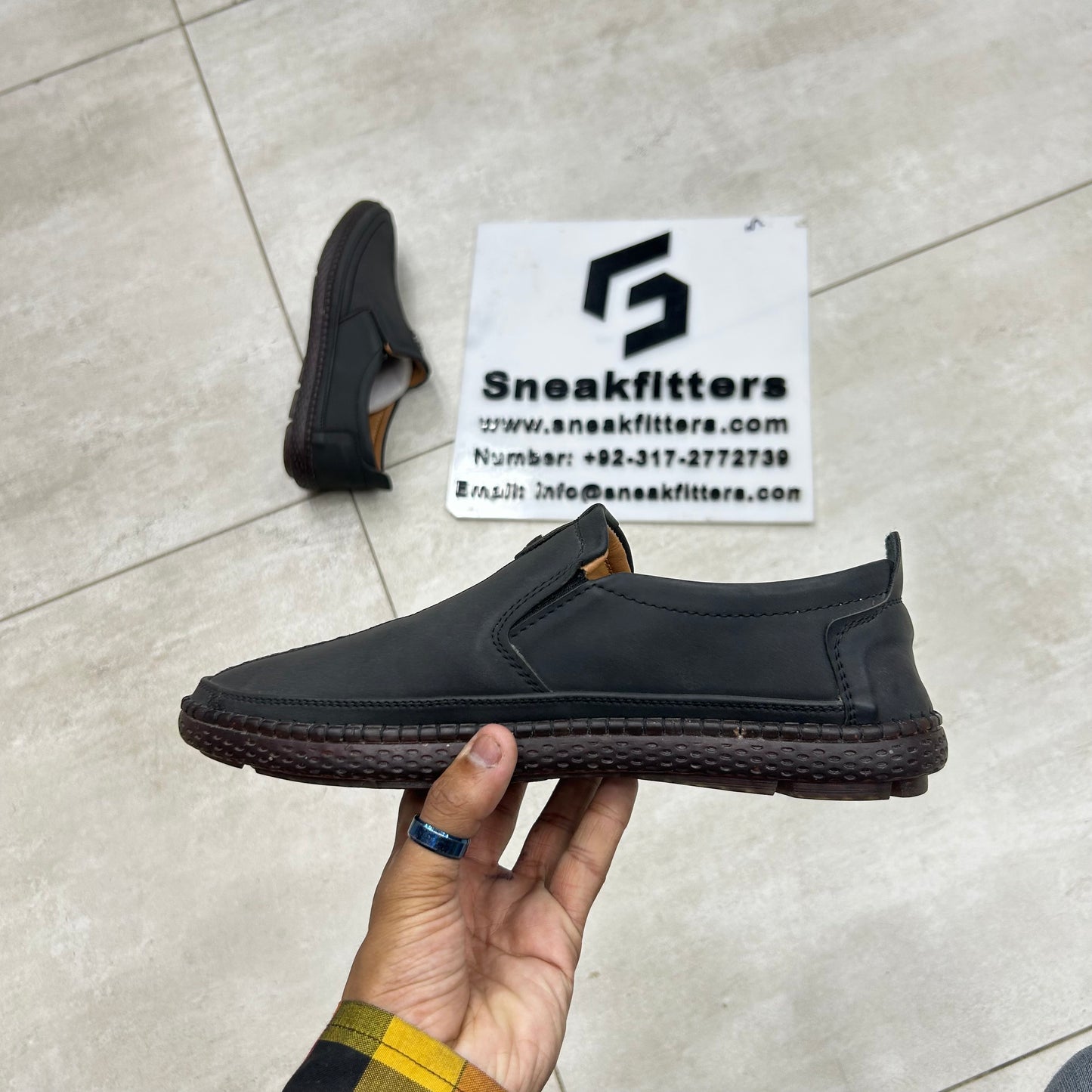 Clarks Shoes - D6 - Black
