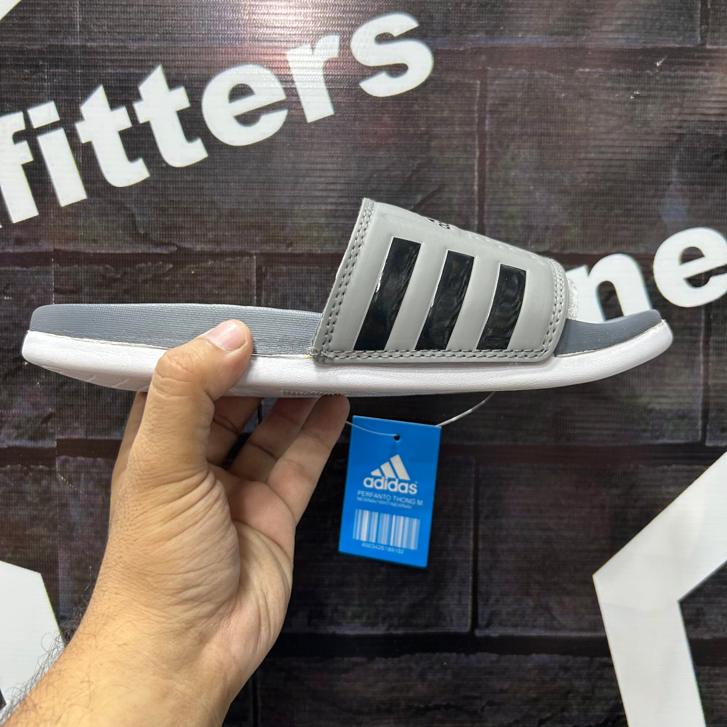 AD - Slide 1 - Gray