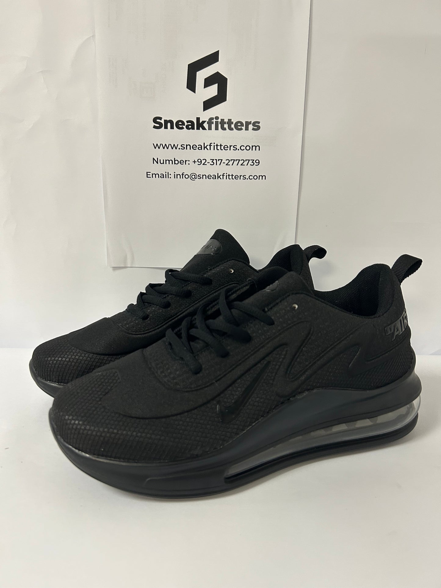 NKE Air Max 720 - All Black 2.0