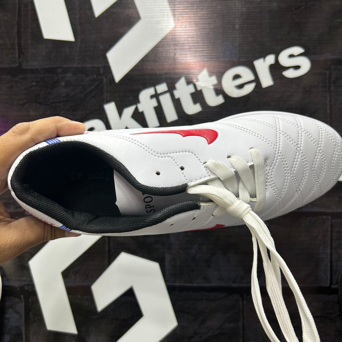 NK - Grippers - white