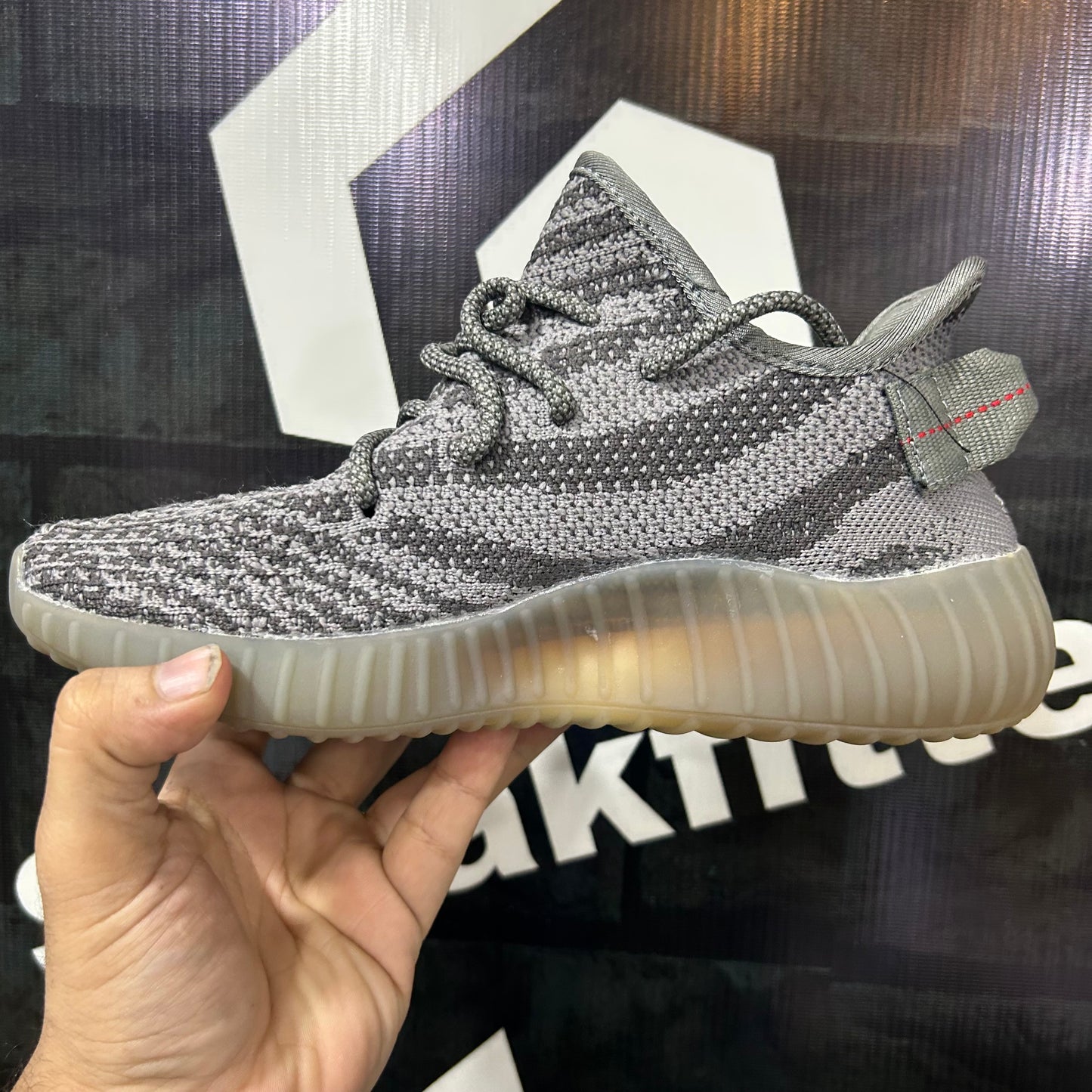 Kanye- Yeezy 350 - Grey