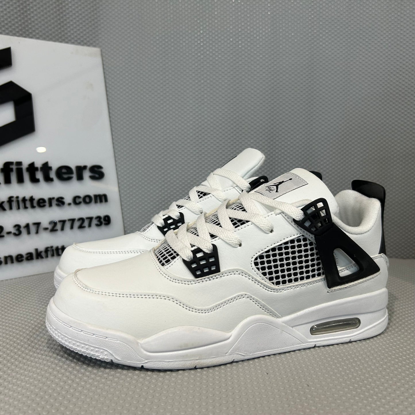 AR JDN 4 - Retro -   White with Black