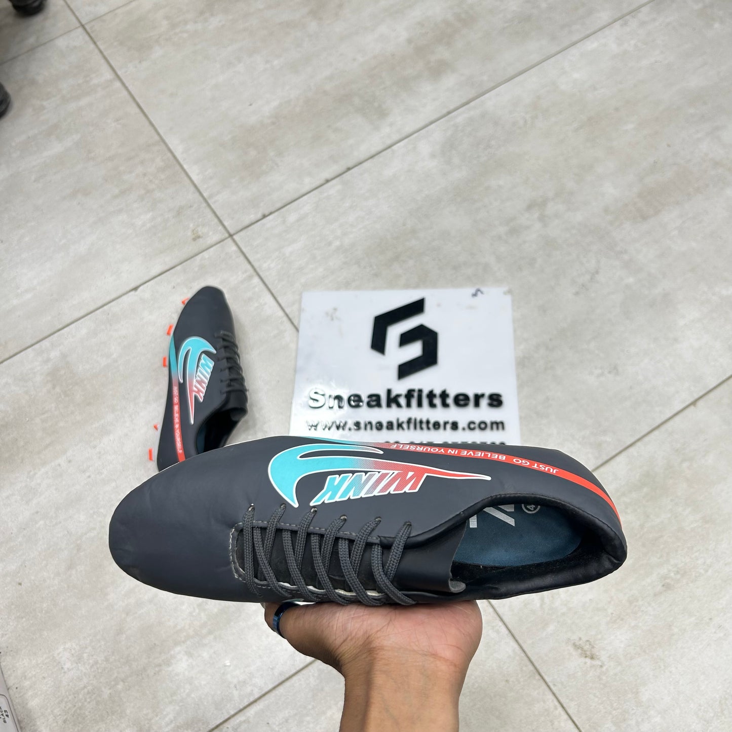 Football - NK - Toe - Gray