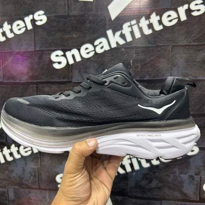 Hoka - Bondi 8 - Black White