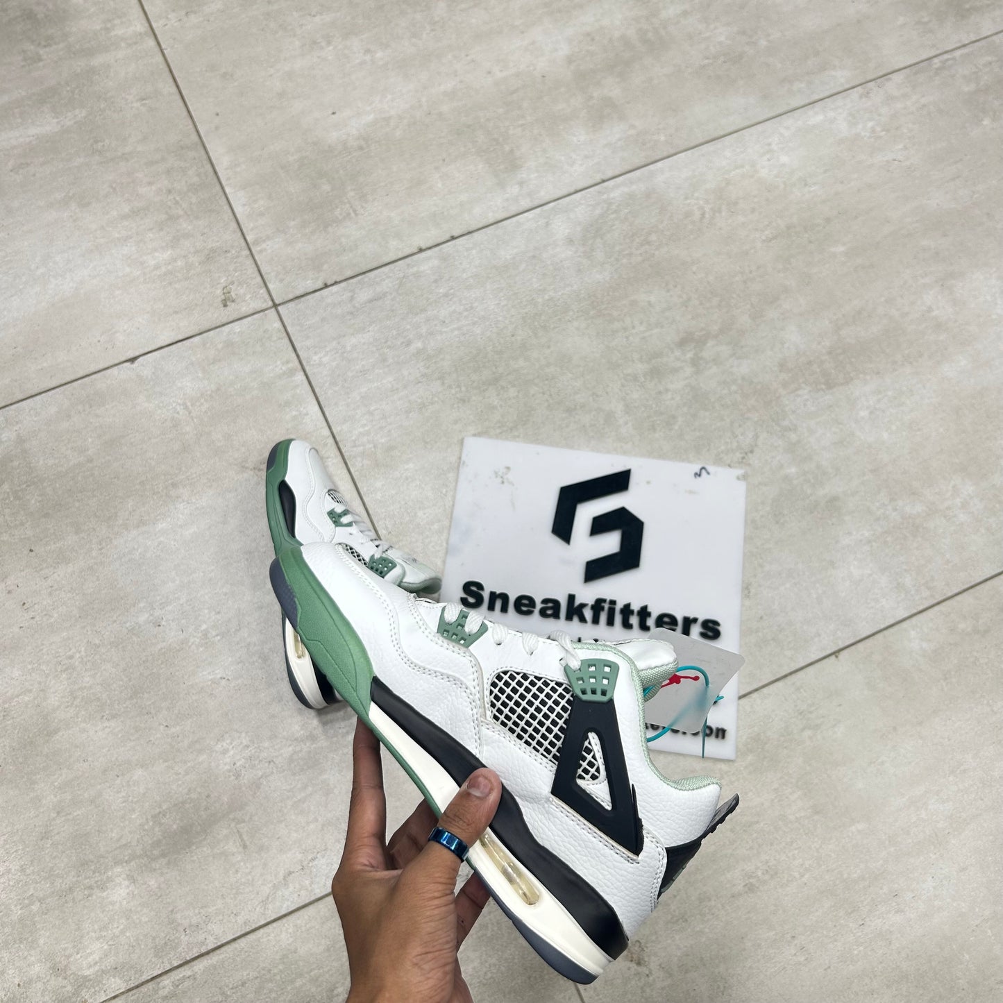 AR JDN 4 - Retro - Seafoam