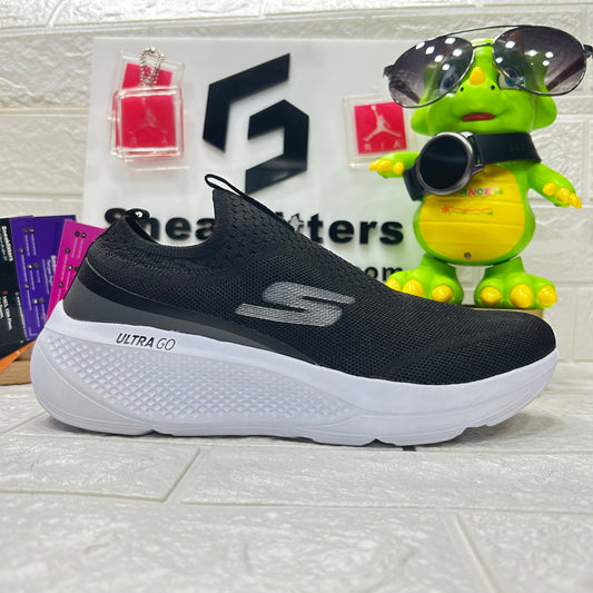 Skecher - Ultra Go - Upraise - Black White