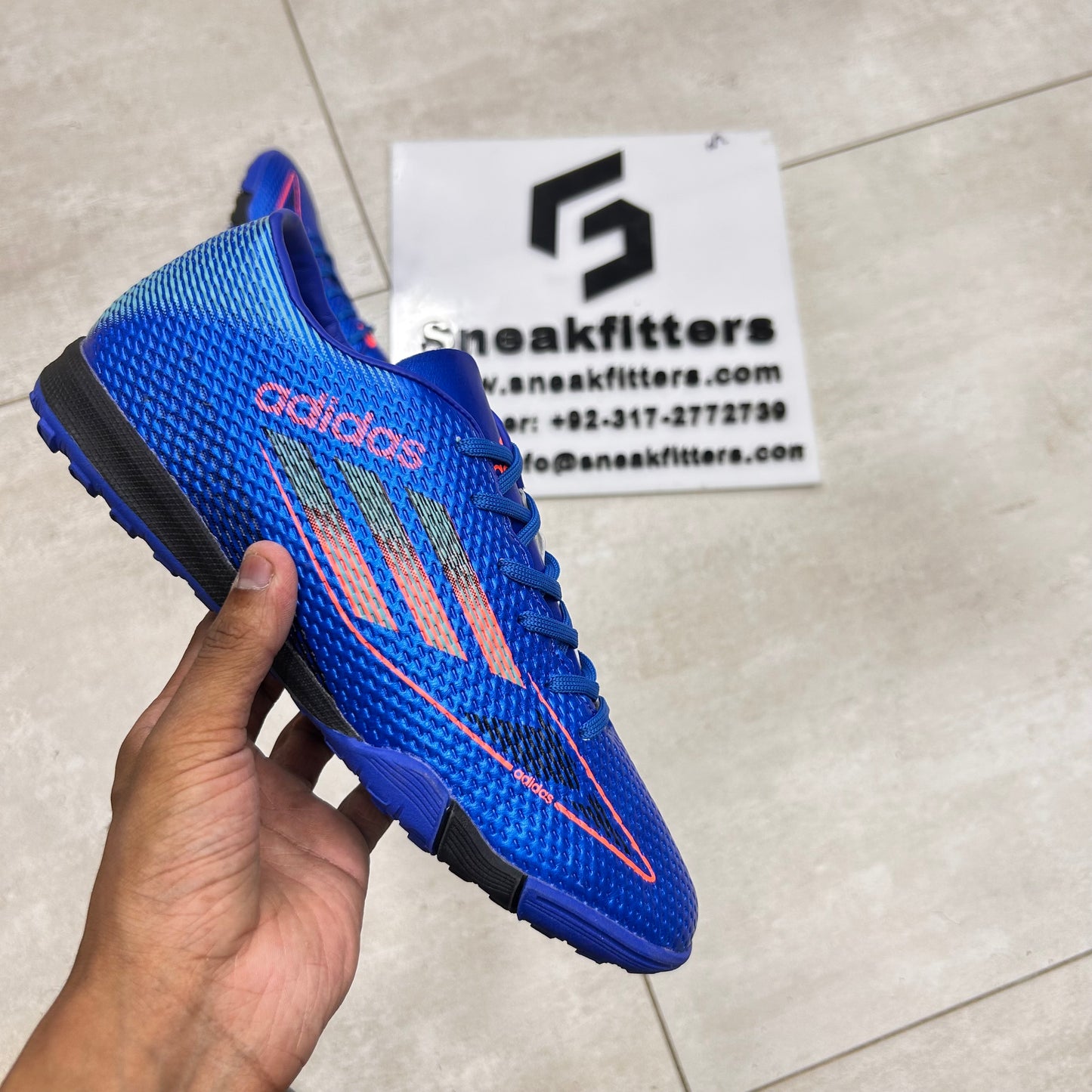 Football - Adid - Gripper -  Blue Pink
