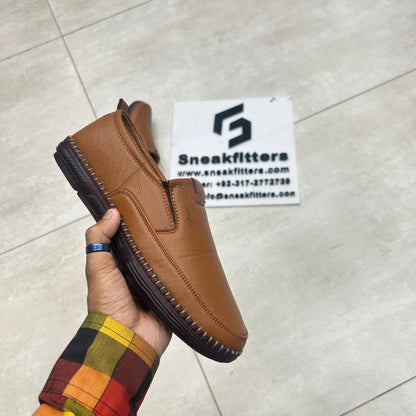 Clarks Shoes - D8 - Brown