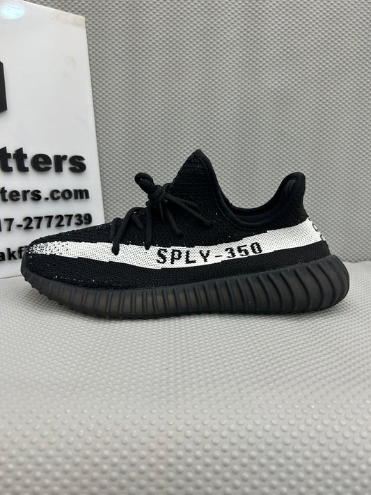 AD - Yeezy365 - Black White