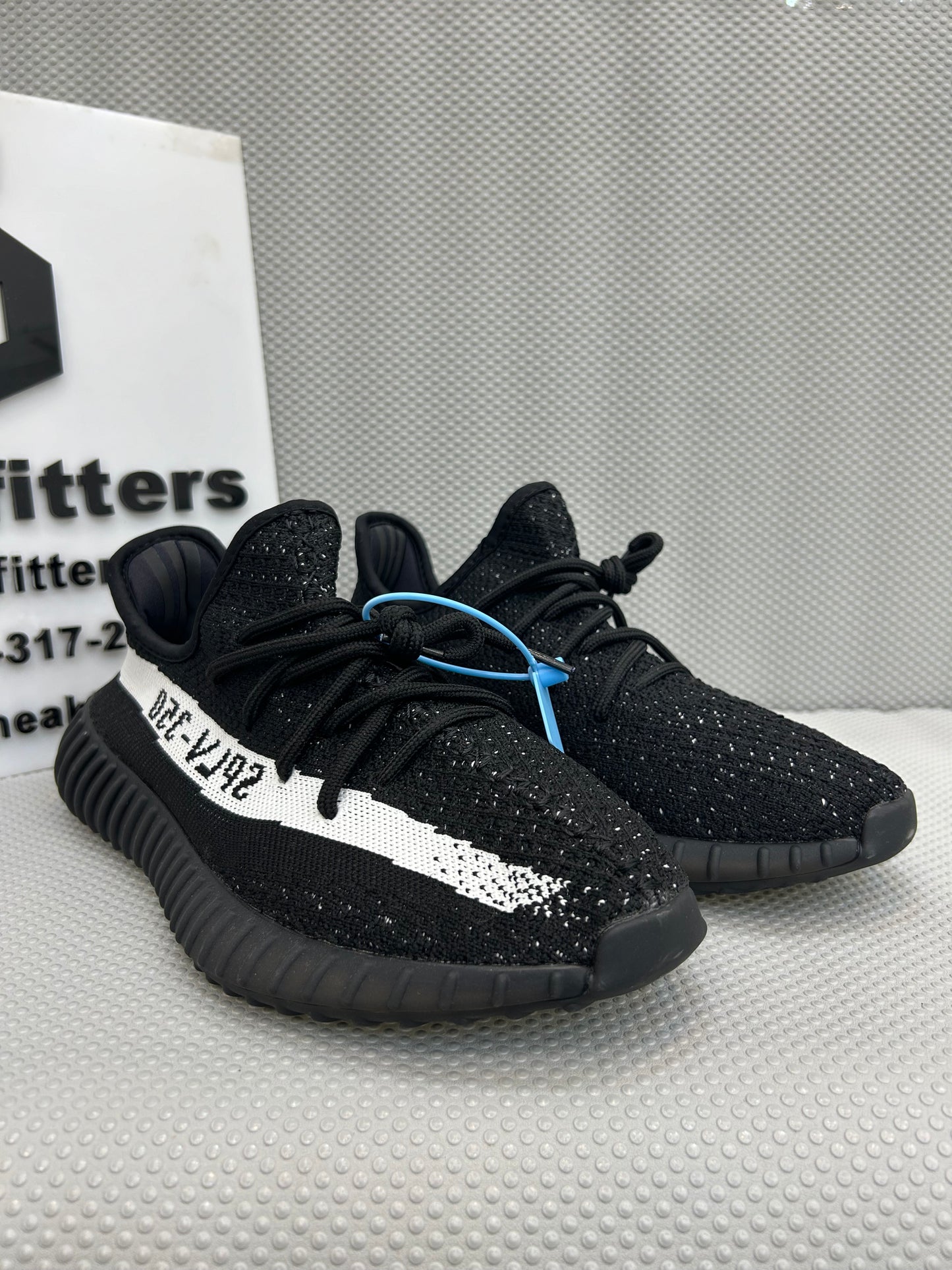 AD - Yeezy365 - Black White