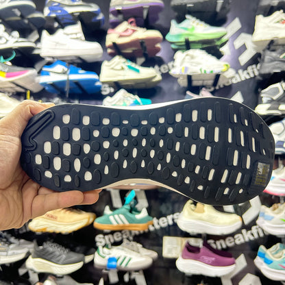 NK - Gore Tex - White