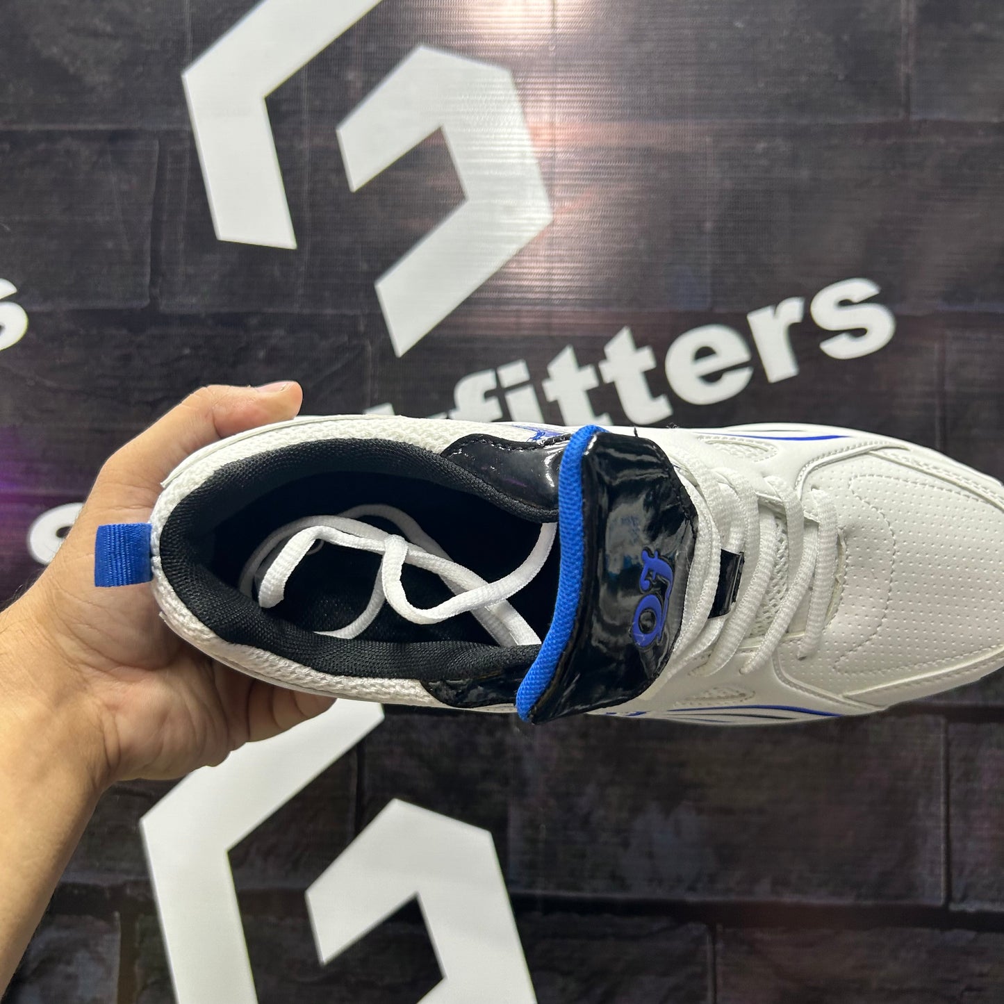 QJ  - Gripper - White Blue
