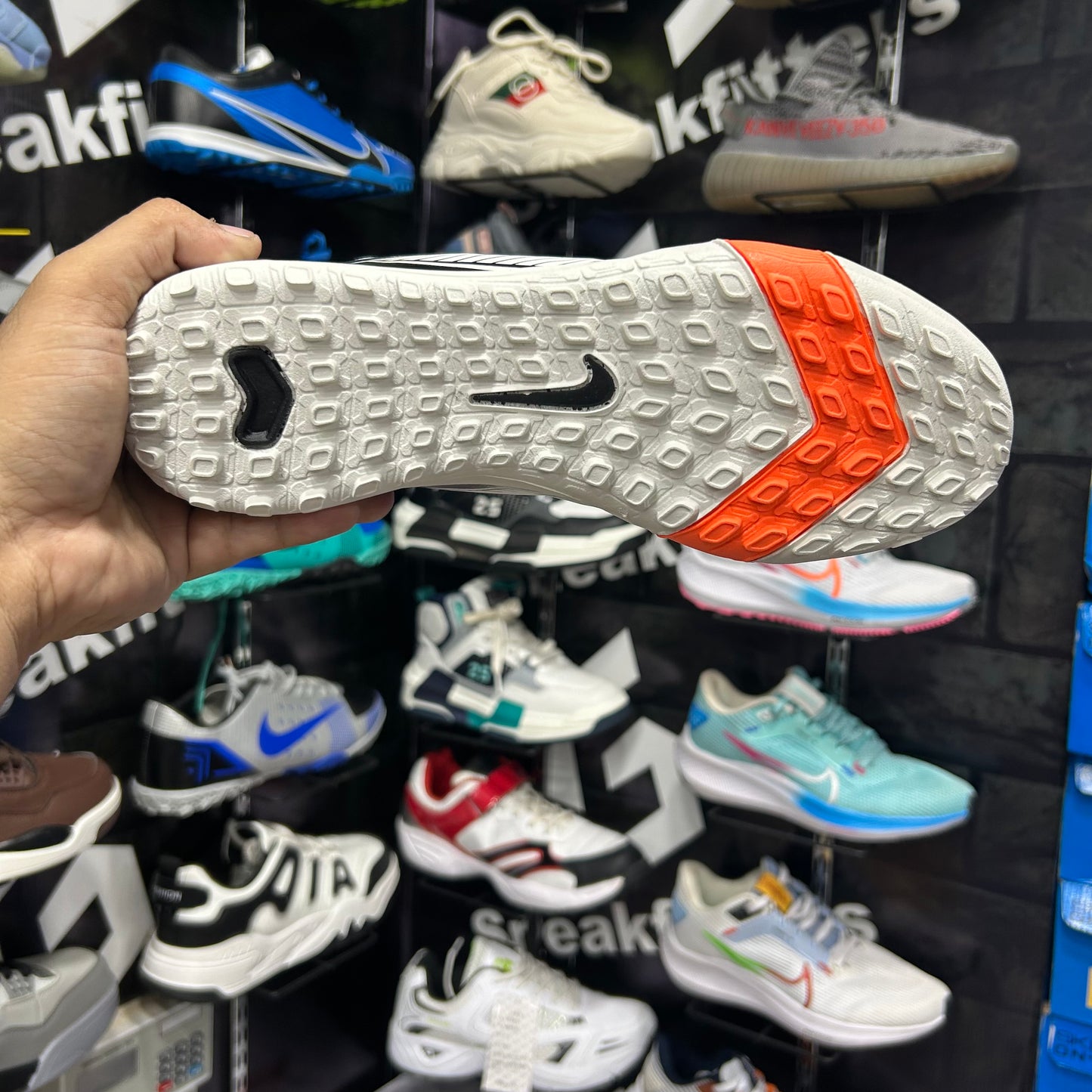 NKE - Mercurial Vapor - Grippers - White