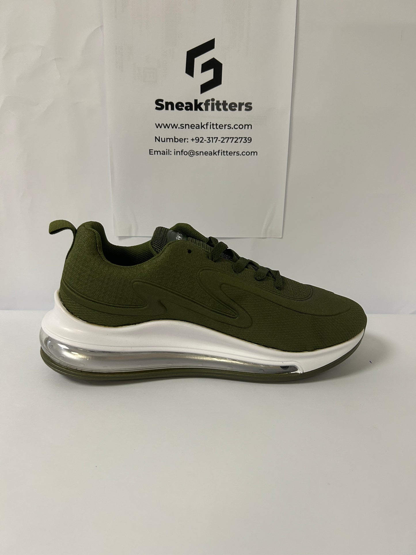 NKE Air Max 720 - Olive