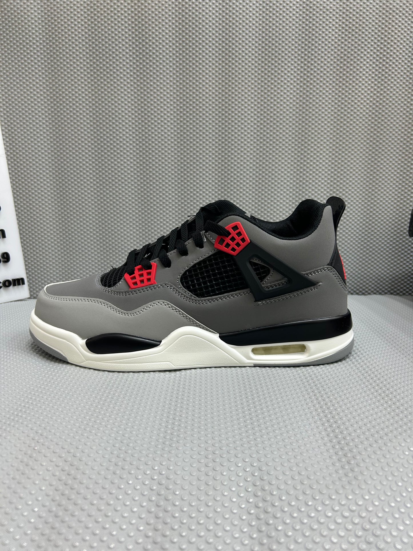 AR JDN 4 - Retro - Grey Black with Red