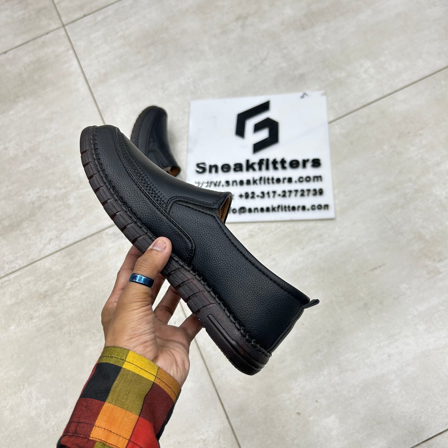 Clarks Shoes - D5 - Black