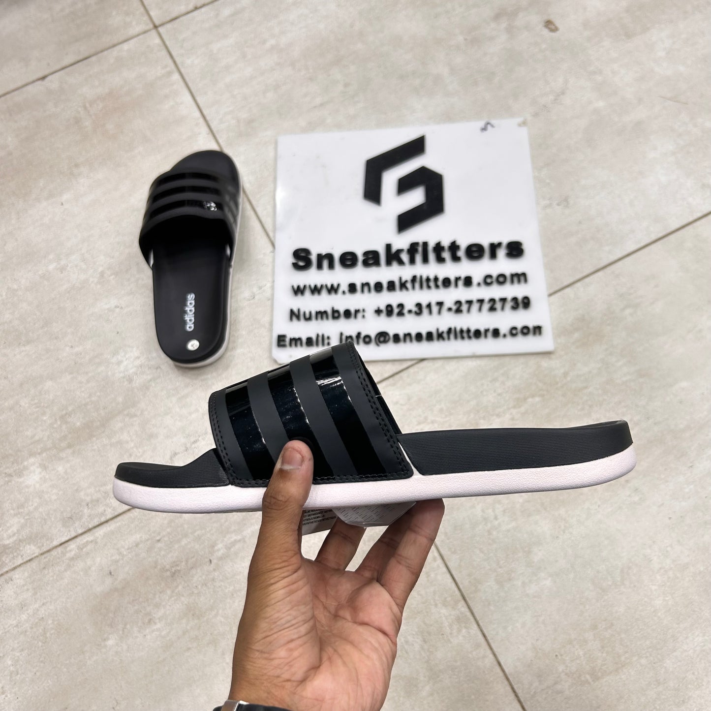 AD - 3 line - Full Black