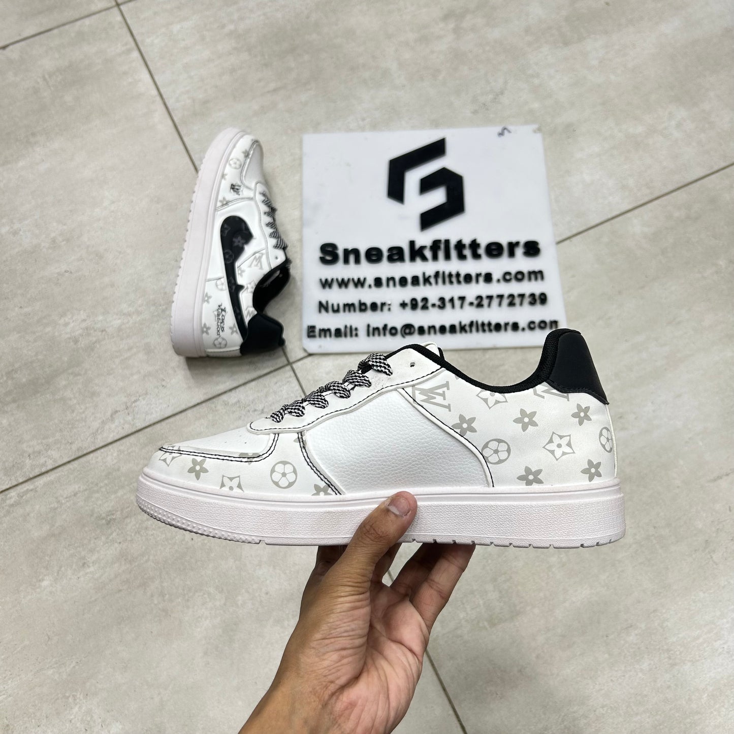 NK - Fashion LV - White with Black
