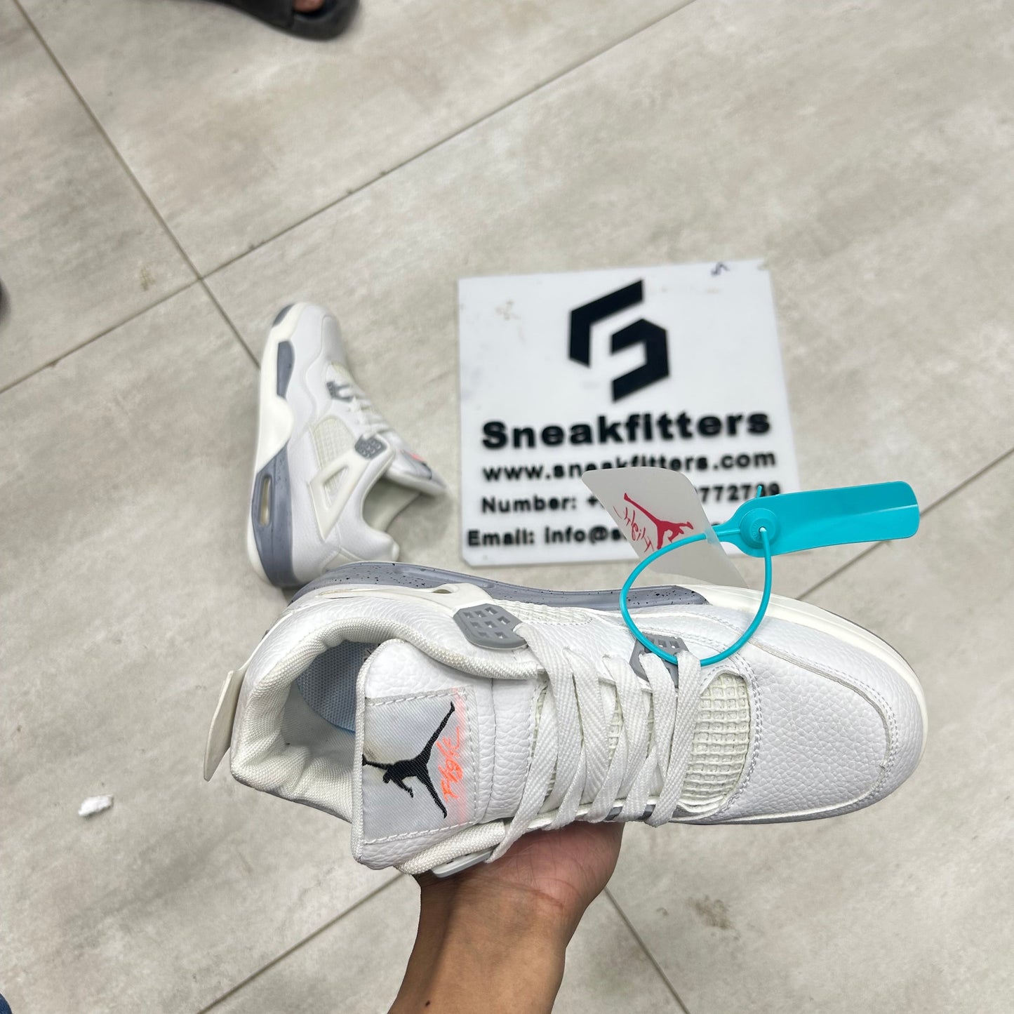 AR JDN 4 - Retro - White Oreo