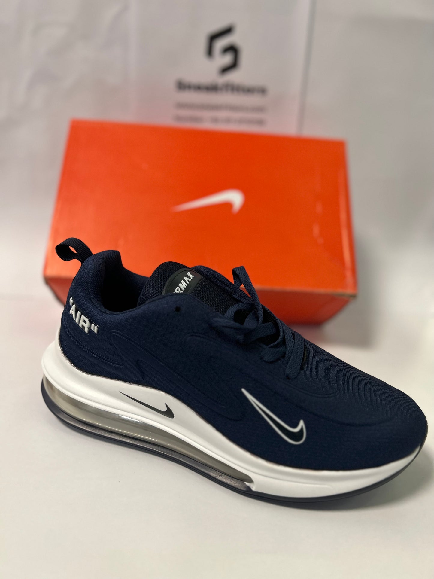 NKE Air Max 720 - Navy 2.0