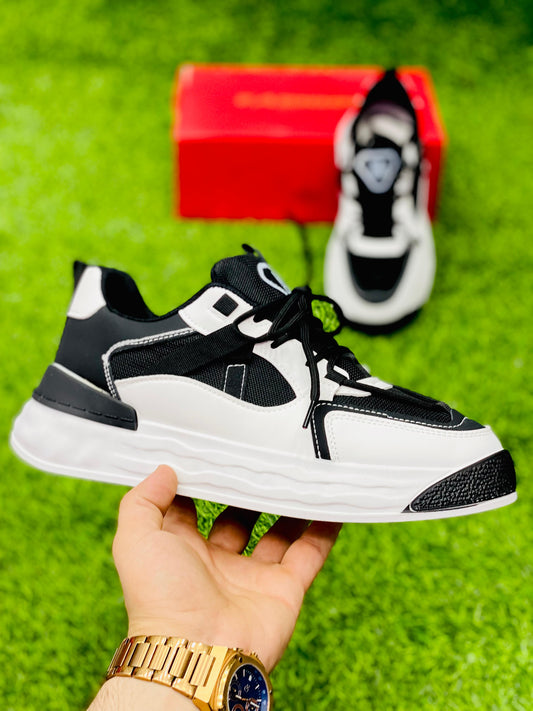 Fashion- Run Courts -  Black White